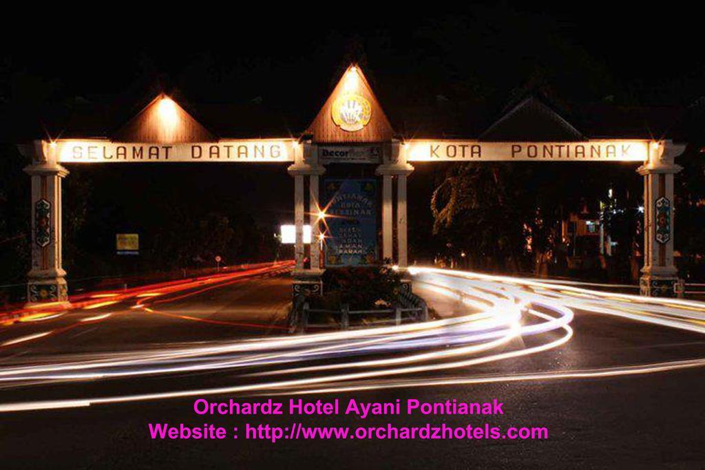 Orchardz Hotel Ayani Pontianak Kültér fotó